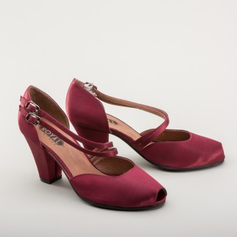 American Duchess : Zella 1940s Duo-Strap Sandals (Cranberry)